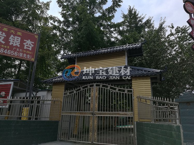 郫縣友愛(ài)鎮(zhèn)銀杏莊園農(nóng)家樂(lè)樹(shù)脂瓦門頭